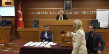1 Oy Her Şeyi Değiştirecek! Bayrampaşa'da Seçim Son Tura Kaldı