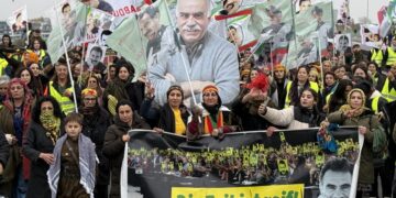 Almanya’da Köln yürüyüşü için seferberlik