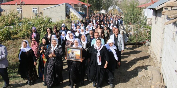 Korkmaz ve Demir’in taziyesine kitlesel ziyaret