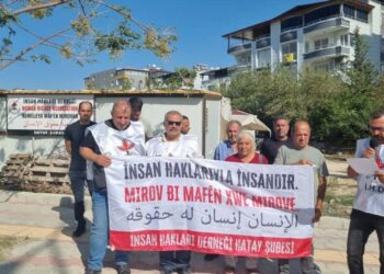 İHD: Tutsakların taleplerine kulak verin