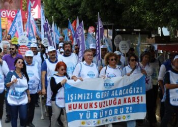 KHK’lere karşı Ankara’ya yürüyen KESK’liler Adana’ya vardı