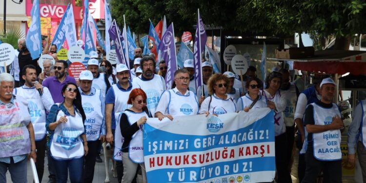 KHK’lere karşı Ankara’ya yürüyen KESK’liler Adana’ya vardı