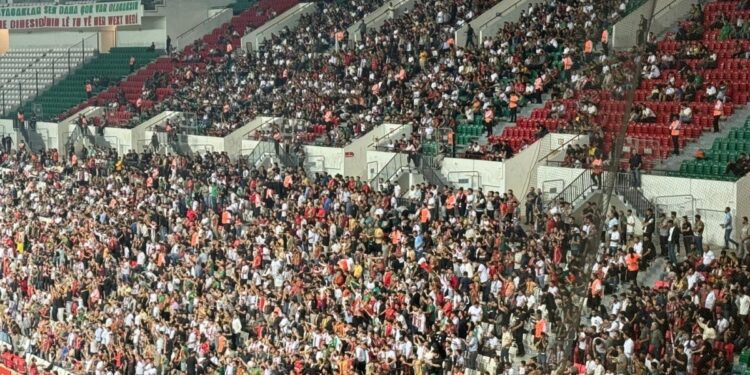Amedspor, sahasında farkla kazandı