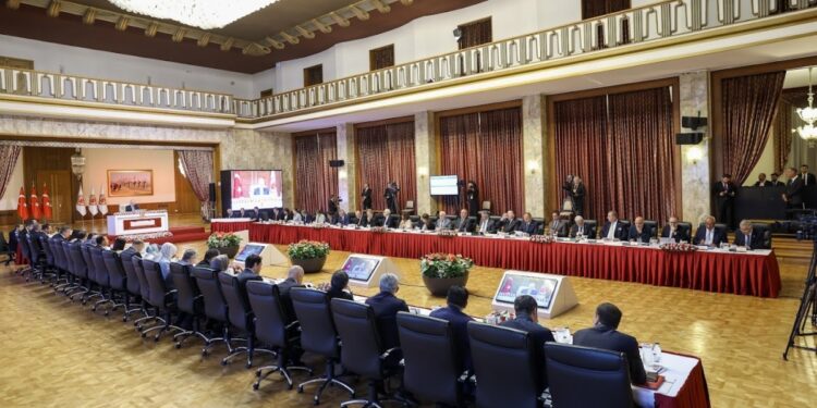 Hak İnisiyatifi Derneği: İnfaz düzenlemeleri bir an önce yapılmalı