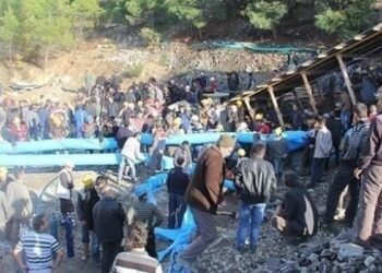 DEM Parti, 11 yıl önce su baskınında yaşamını yitiren 18 işçiyi andı