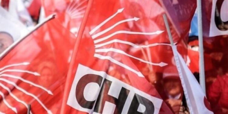 CHP’nin tüm il kongrelerinin iptali istendi
