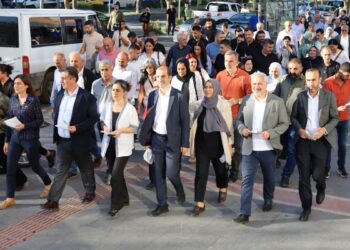 Özgürlük mitingine çağrı sürüyor