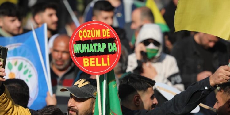 Êlih ‘özgürlük’ mitingine hazır: Kentte Newroz havası var