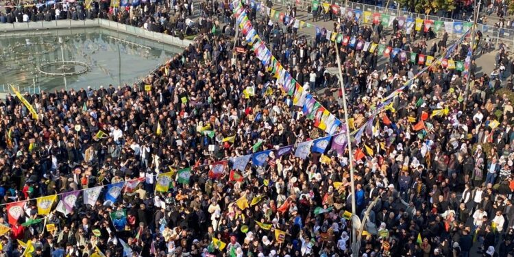 Êlih mitingine çağrı: Gelin sürecin sahibi olun