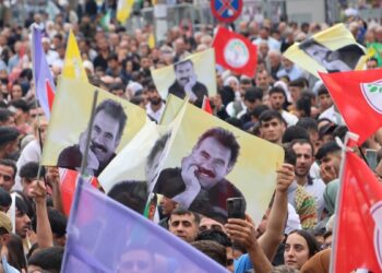 Êlih mitinginden notlar: Halk Önderliğini istiyor