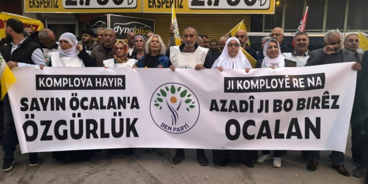 Komplo Marmara Bölgesi’nde protesto edildi