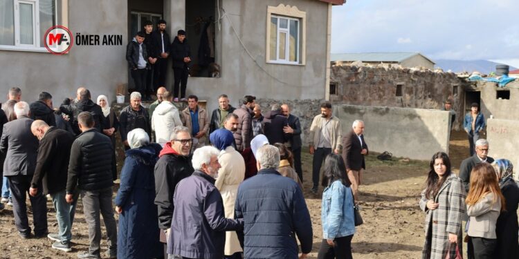 Taziye evine kilit vuruldu: Barıştan söz edip zulme devam ediyorlar