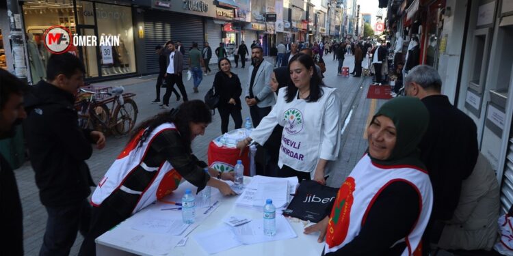 Serhat’ta ‘Barış istiyorum çünkü’ kampanyasına ilgi yoğun