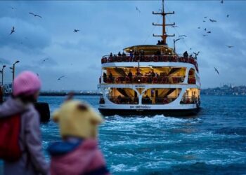 İstanbul’da vapur ve teleferik seferlerine hava muhalefeti engeli