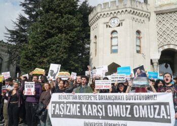 Hacettepe öğrencilerine palalı saldırı protesto edildi