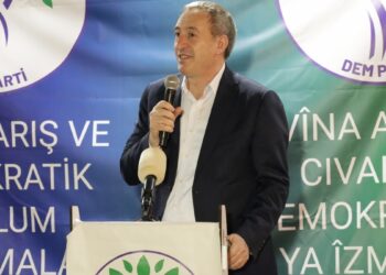 Tuncer Bakırhan: Barışı yan yana gelerek sahiplenebiliriz