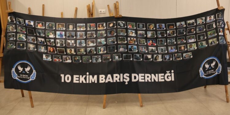 İzmir’de 10 Ekim Gar Katliamı anması