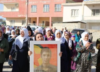 Buluş ve Bumin’in taziyelerine kitlesel ziyaret