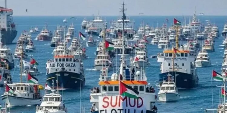 İsrail, Sumud Filosu’na saldırdı: Gözaltılar var