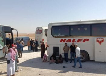 Der Hafir bombalandı, Tebqa yolu kapatıldı