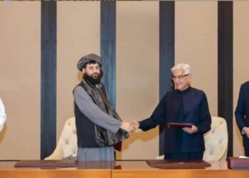 Pakistan ve Afganistan’dan ‘derhal ateşkes’ anlaşması