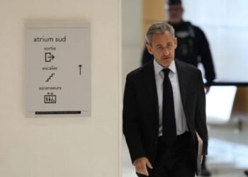 Fransa eski cumhurbaşkanı tutuklandı