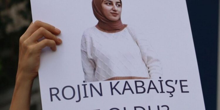 Rojin Kabaiş paylaşımlarına erişim engeli
