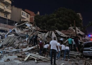 Balıkesir’de 6.1 büyüklüğünde deprem