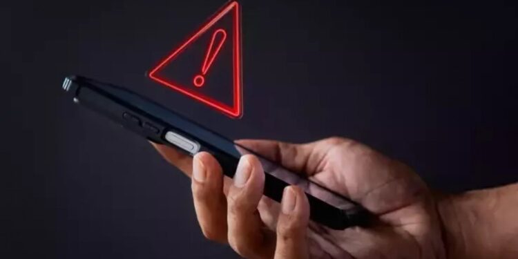 Taliban internet ve cep telefonu şebekelerini kesti