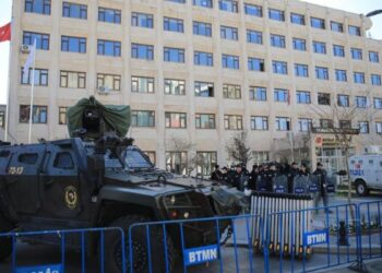 Kayyımdan çalışanlara sendika değiştirilme dayatması!