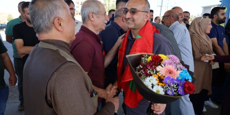 Tahliye edilen Turhan: Zaman özgür Önderlikle özgür toplum zamanıdır