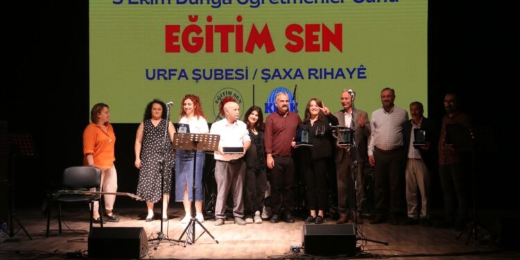 Eğitim Sen’den 5 Ekim kutlaması: Barış için mücadeleye devam