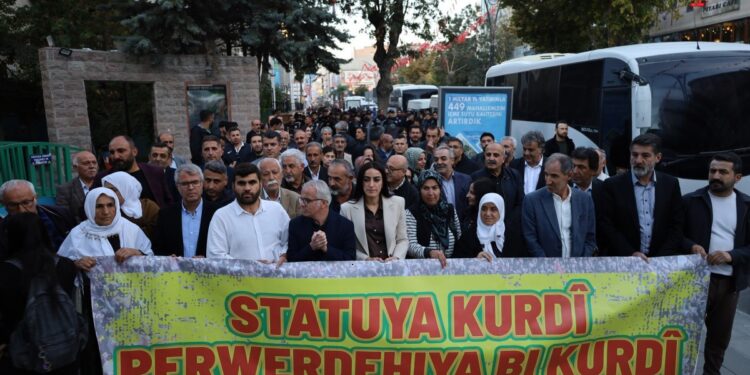 ‘Anadilde eğitim demokratik entegrasyonu güçlendirir’