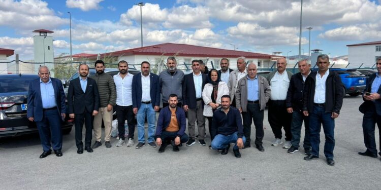 Eşbaşkan Taş tahliye edildi