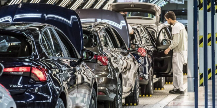 92 Yıllık Otomotiv Devi 7 Fabrikasına Kepenk Vuruyor! 20 Bin Çalışan İşsiz Kalacak