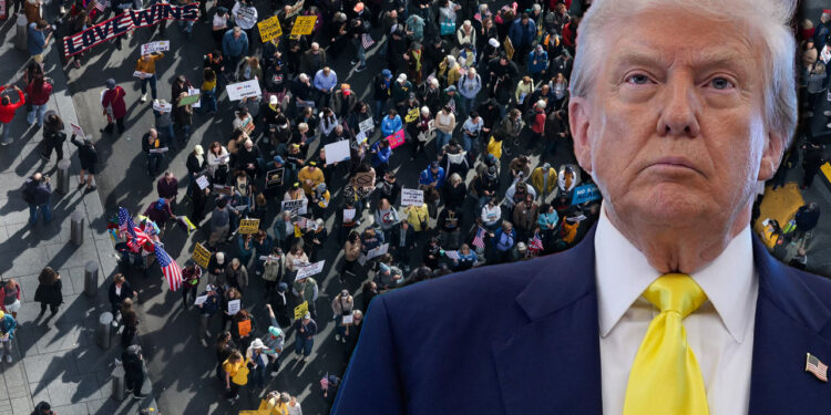 ABD Tek Bir Sesle Sokağa Döküldü: 'KRALLARA HAYIR'