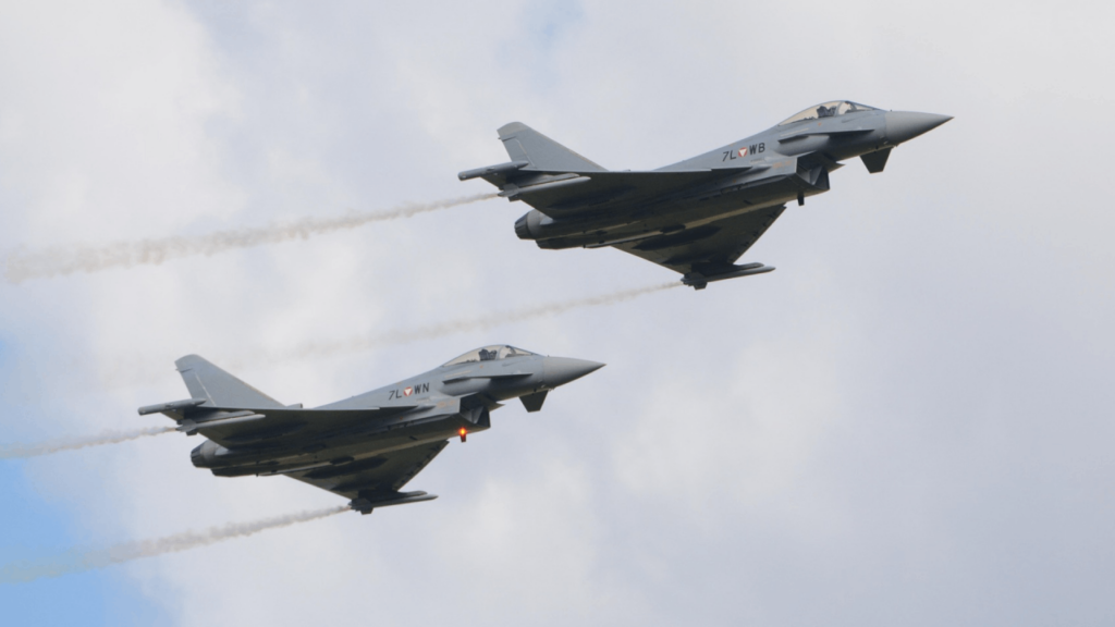 Almanya Polonya'ya Savaş Uçağı Gönderecek