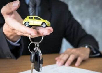 Altındaki düşüş otomobil talebini hızlandırdı