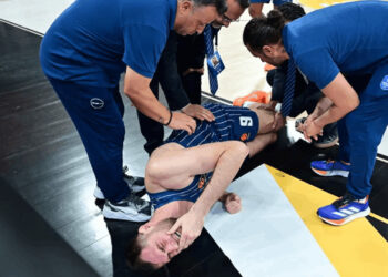 Anadolu Efes'e Çifte Kabus! Biri Sezonu Kapattı, Diğeri 3 Maç Yok