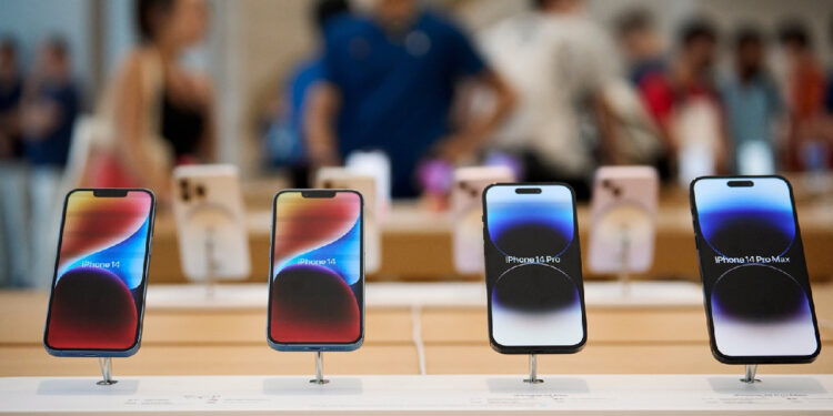 Apple’dan Beklenmedik iPhone Kararı! Üretimi Sınırlandırılıyor
