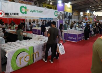 'Asimilasyona karşı Kürtçe yayıncılık daha güçlü desteklenmeli'