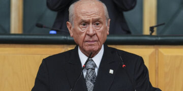 Bahçeli'den Terör Örgütü PKK'nın Türkiye'den Çekilme Kararına İlk Yorum