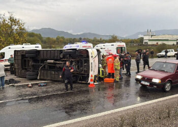 Bartın’da Servis Faciası! Ölü ve Yaralılar Var
