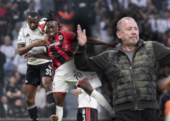 Beşiktaş Evinde Yıkıldı! Sergen Yalçın İsyan Etti