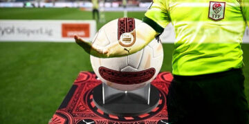 Beşiktaş-Fenerbahçe ve Galatasaray-Trabzonspor Derbilerinin Hakemleri Belli Oldu