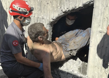 Beyoğlu’nda 15 Metrelik Duvar Boşluğunda Günlerce Mahsur Kalmıştı! Korkunç Olayda Sır Perdesi Aralandı