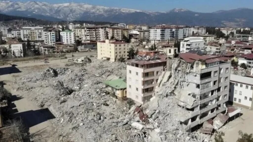 Binanın müteahhidi ben değilim, suçsuzum