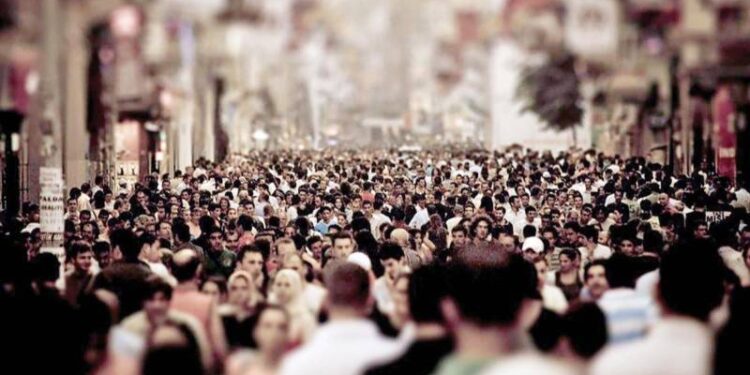 Borçla yaşamak bir “yaşam biçimi” oldu; düşük gelirli hanelerde barınma artık gıdadan feragat edilerek finanse ediliyor!