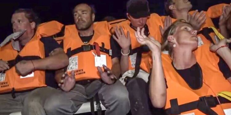 Bu bir korsanlık eylemi, Türk vatandaşlarının ve milletvekilerinin getirilmesi için girişimler başlatıldı