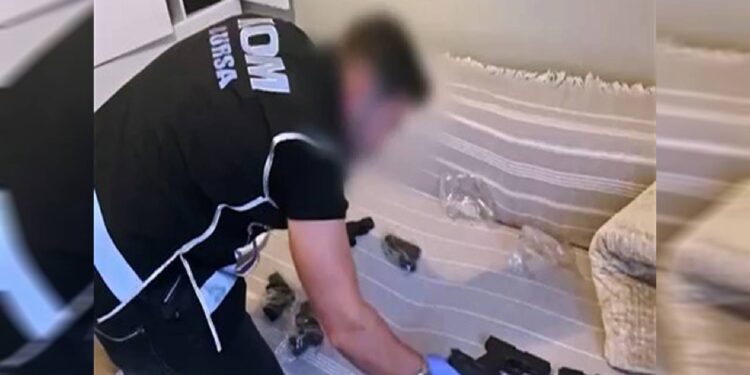 Bursa merkezli 5 ilde 'Çirkinler' ve 'Daltonlar' suç örgütü üyelerine operasyon: 16 tutuklu